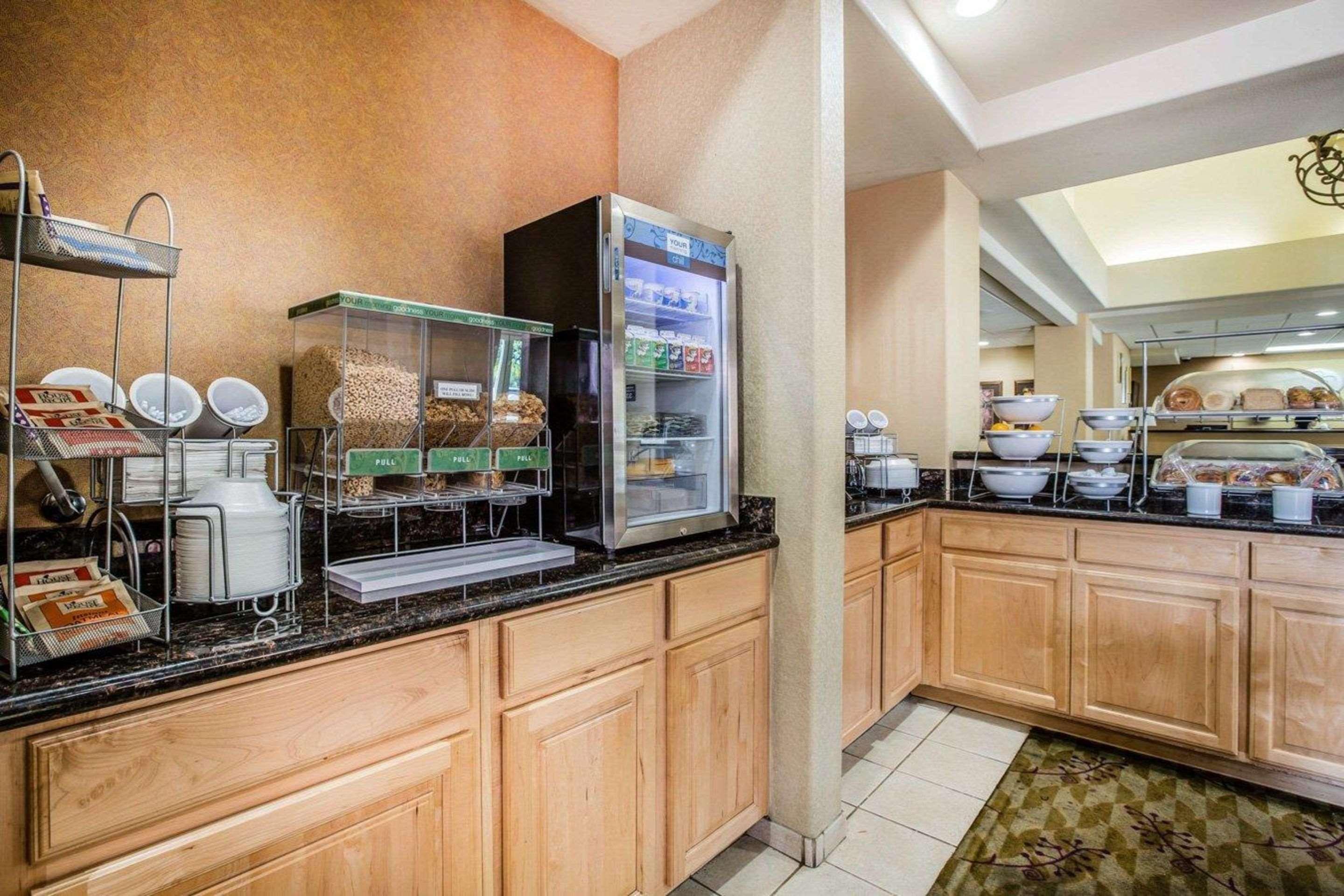 Comfort Suites Marysville-Yuba City Екстер'єр фото